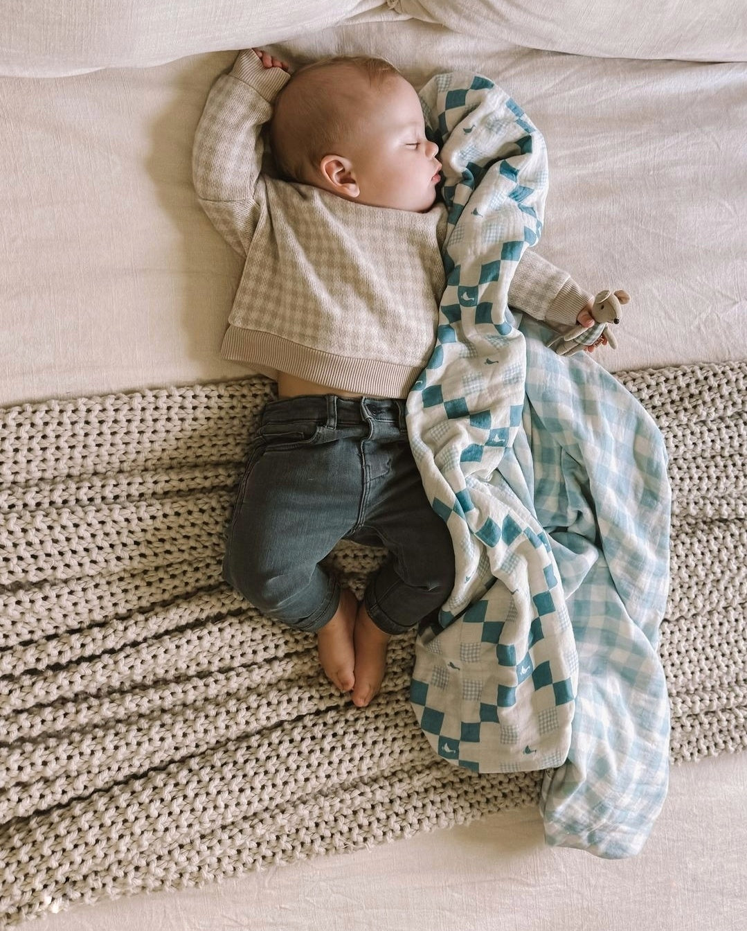 Grandma's Goose QUILTED 6 Layer Gauze Blanket