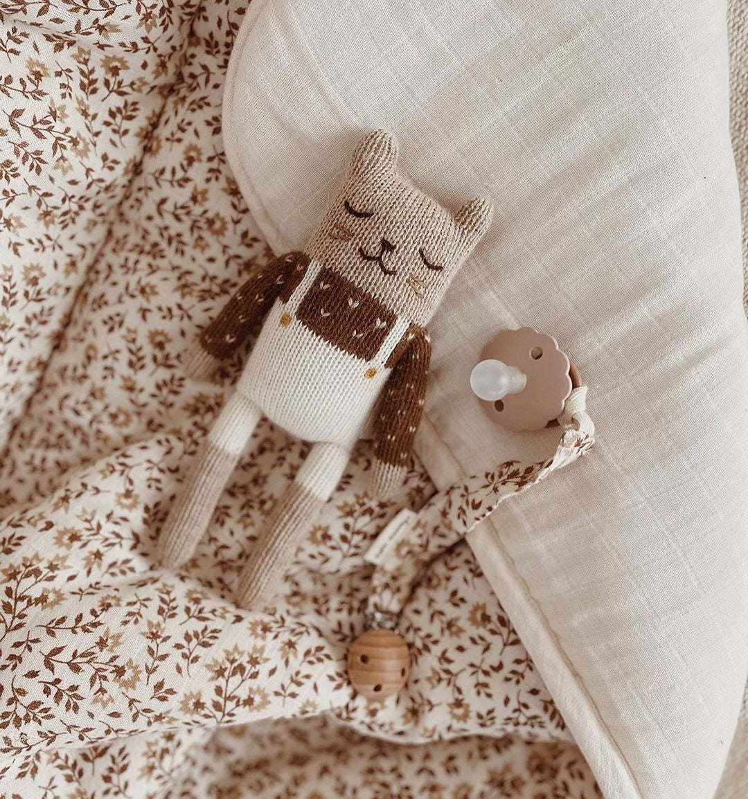 Kitten Knit Toy- Ecru Overalls