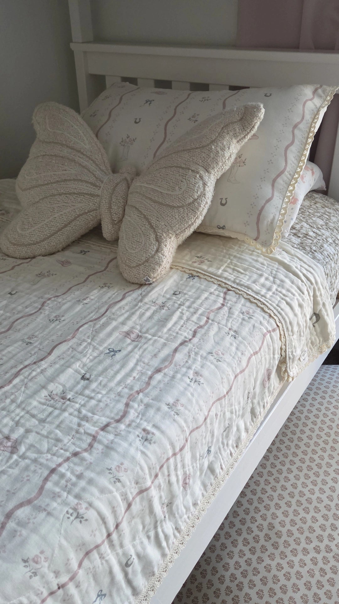 Big Kid Blanket 6 Layer Gauze QUILTED- Vintage Cowgirl