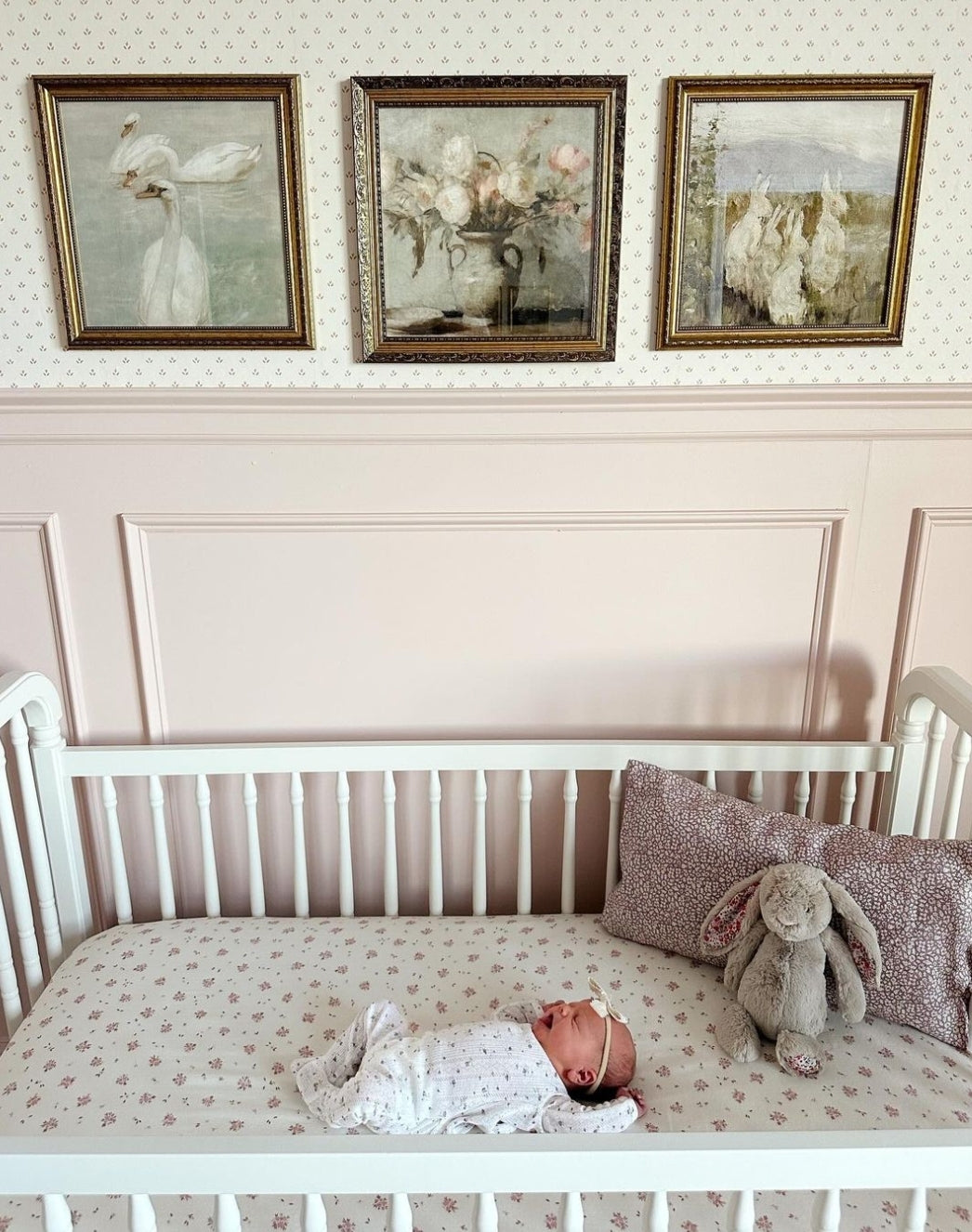 Evie Floral Muslin Crib Sheet