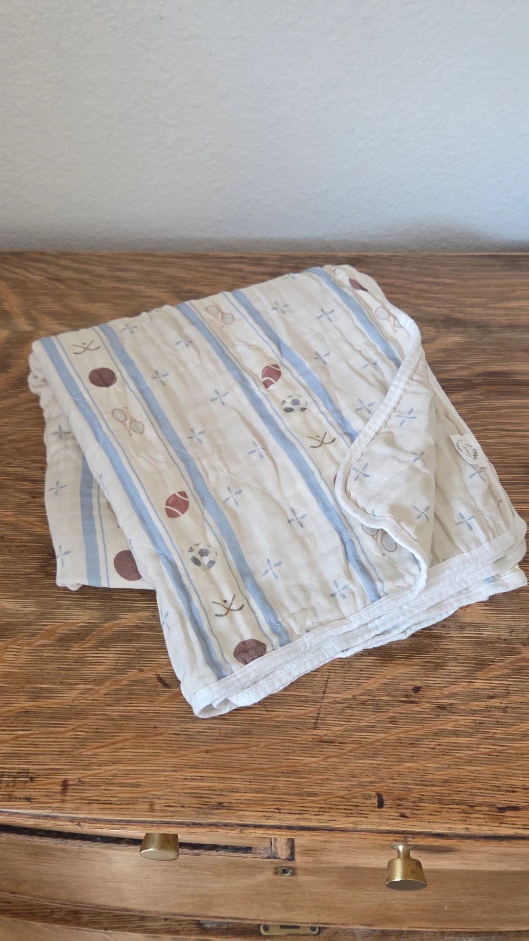 Vintage Sports QUILTED 6 Layer Gauze Blanket