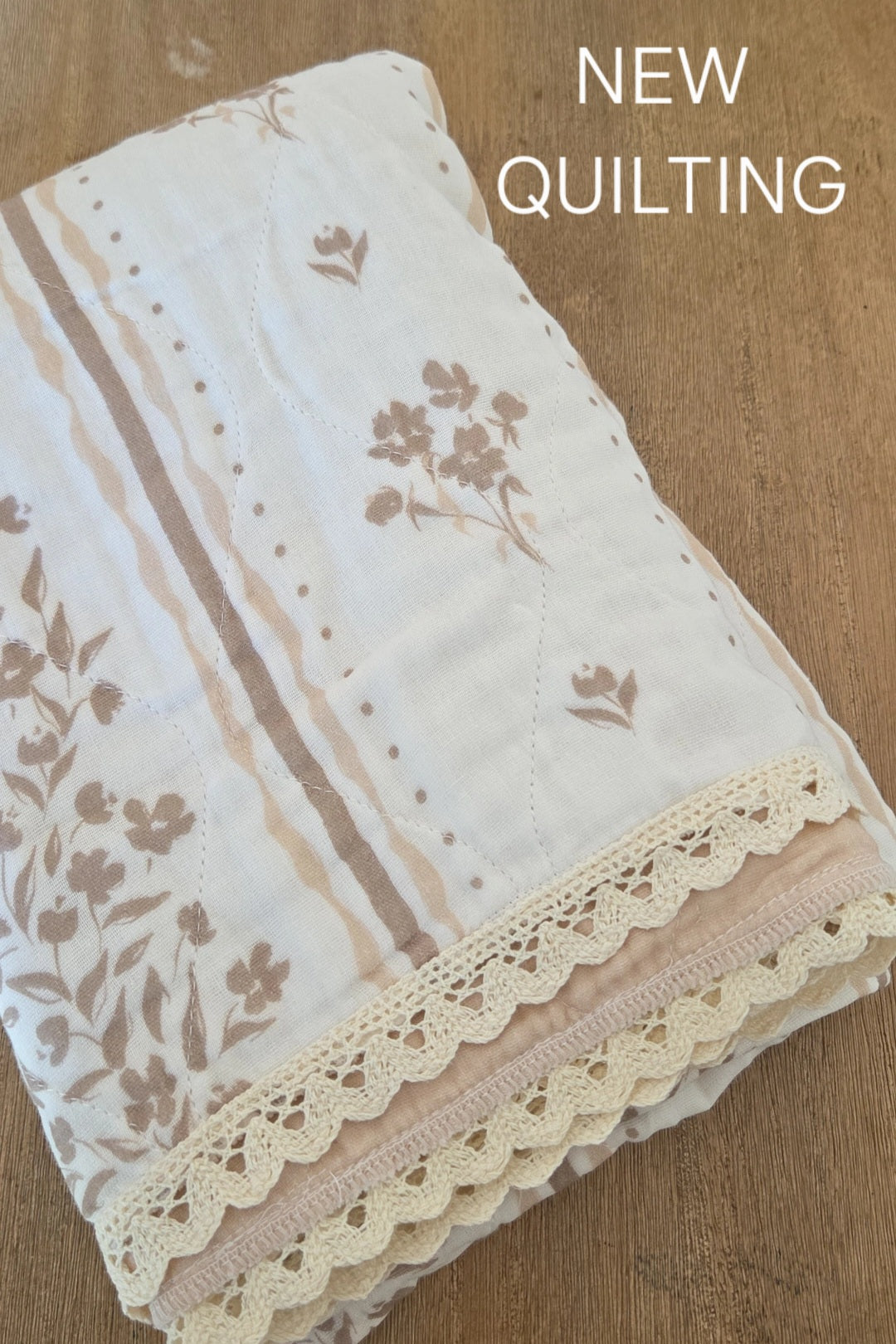 Lettie Floral QUILTED 6 Layer Gauze Blanket