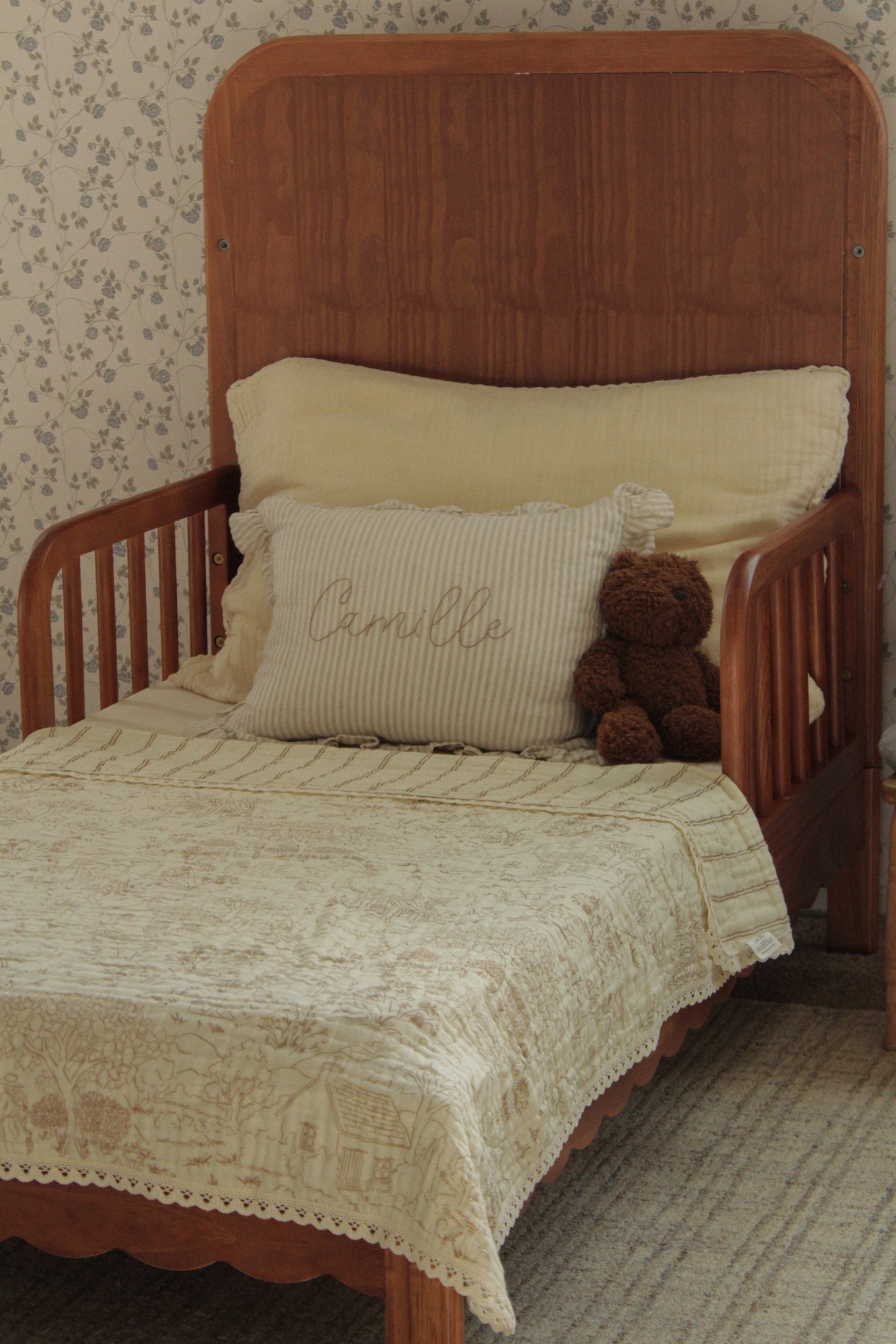 Ida Homestead Toile De Jouy QUILTED 6 Layer Gauze Blanket