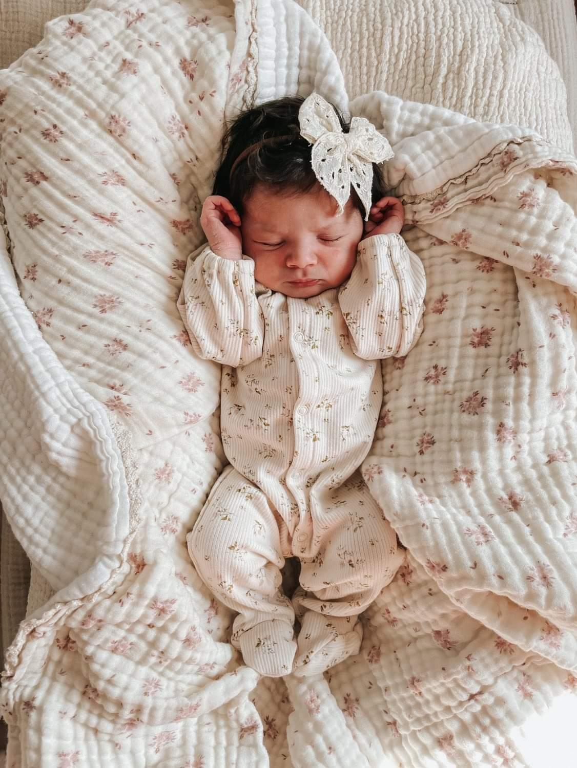 Evie Floral 6 Layer Gauze Blanket