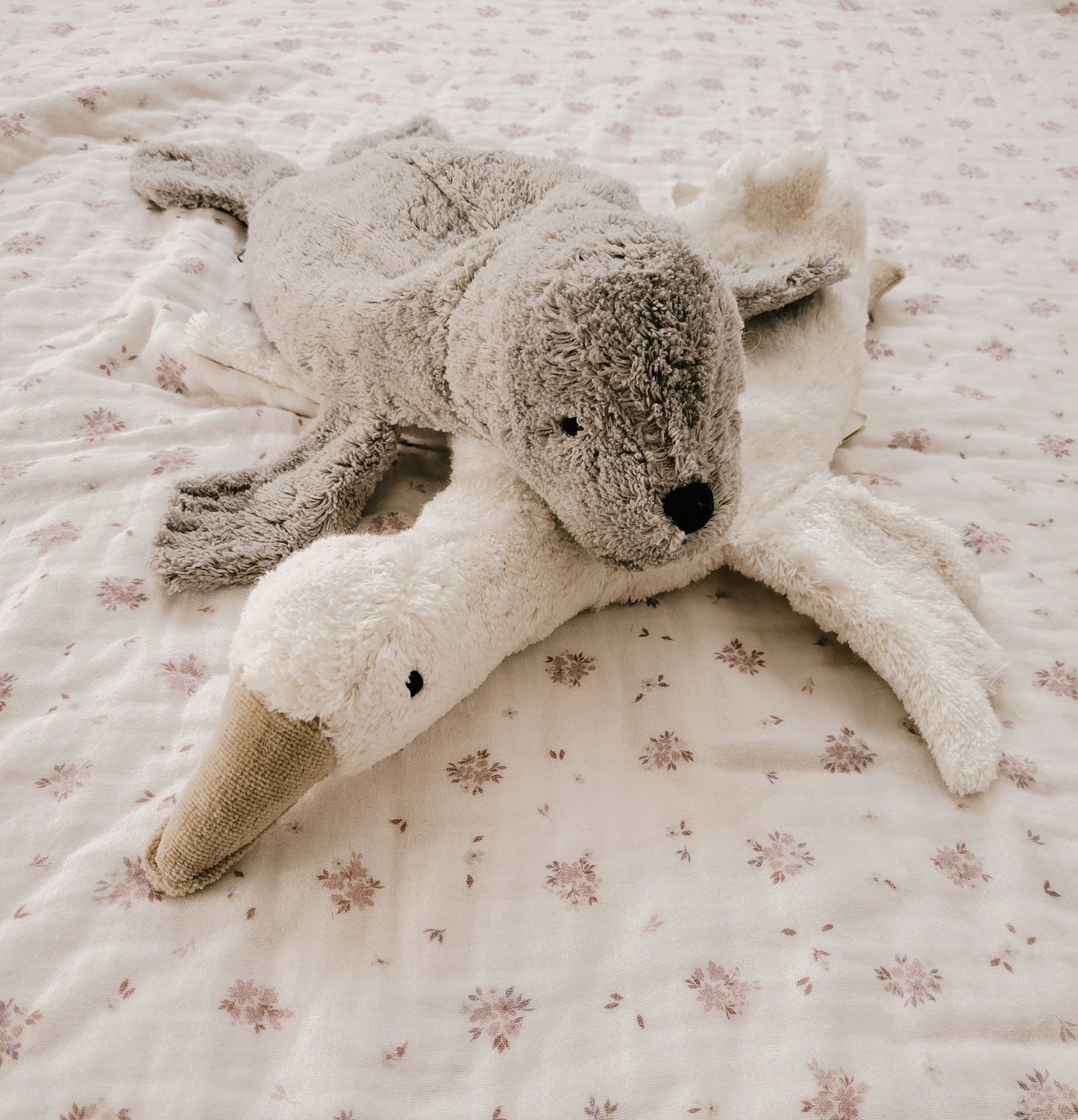 Cuddly Seal Small- Grey