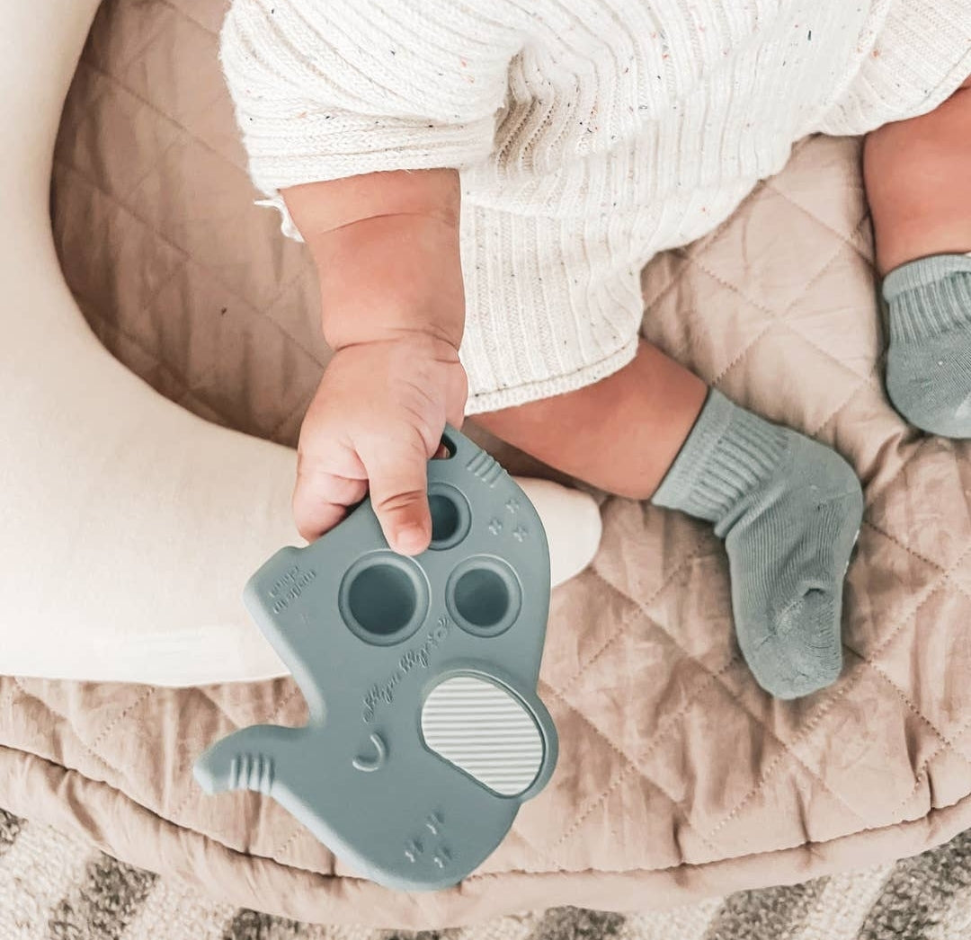 Itzy Pop Sensory Popper Teether- Emmerson the Elephant