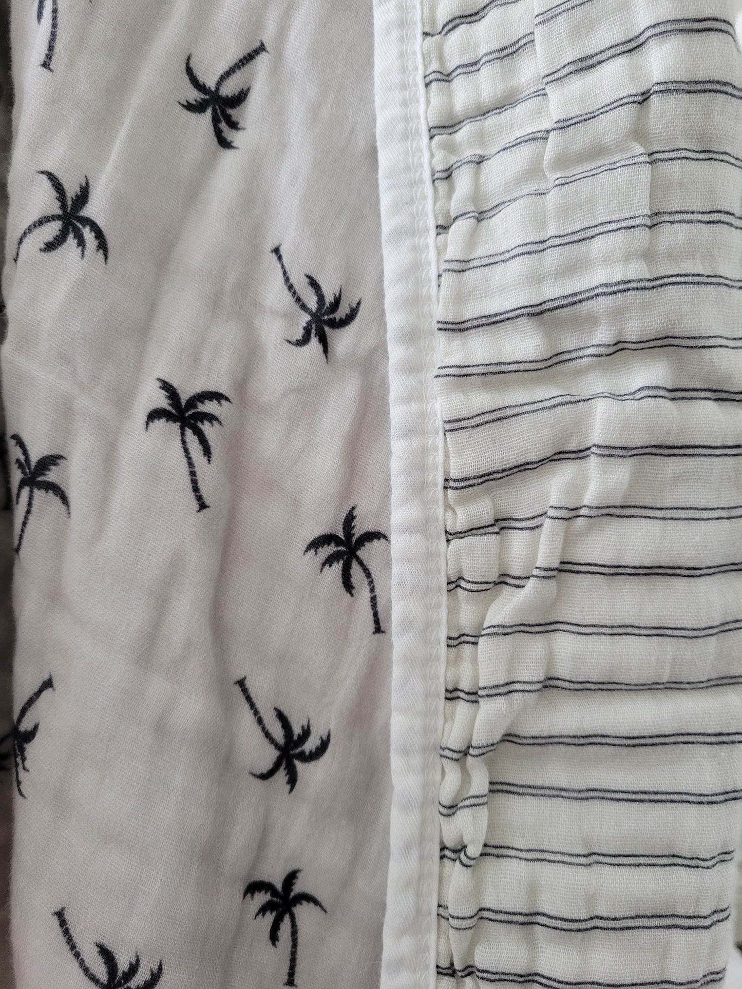 Summer Palm 6 Layer Gauze Blanket