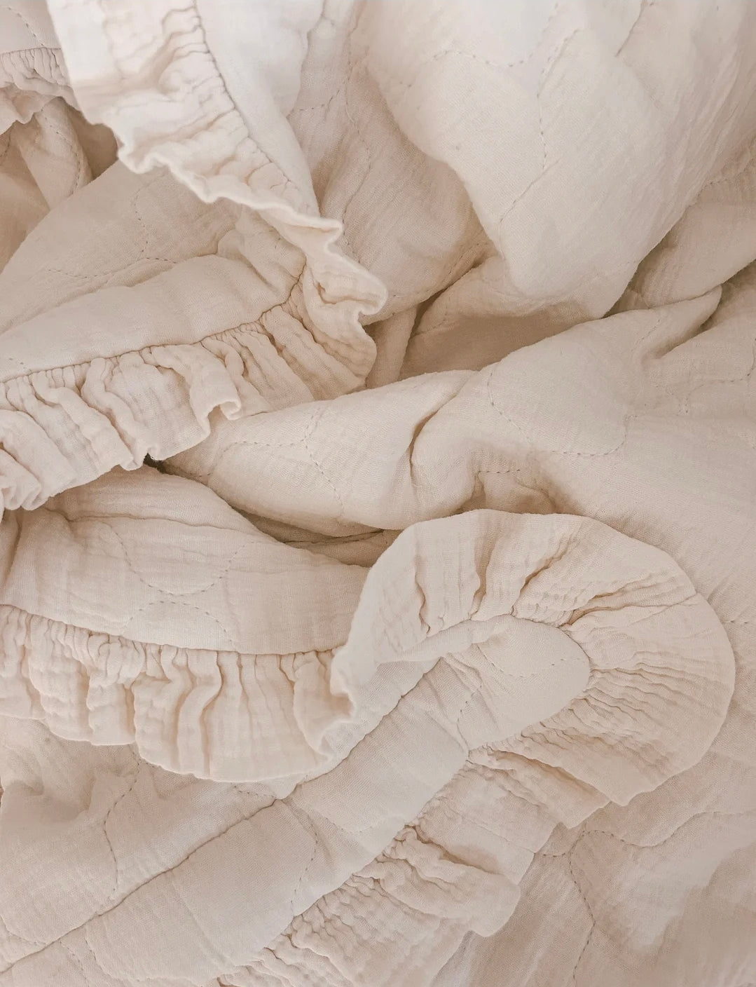 PREORDER-Blue Daisy Quilted Blanket in Cream Muslin with Ruffles