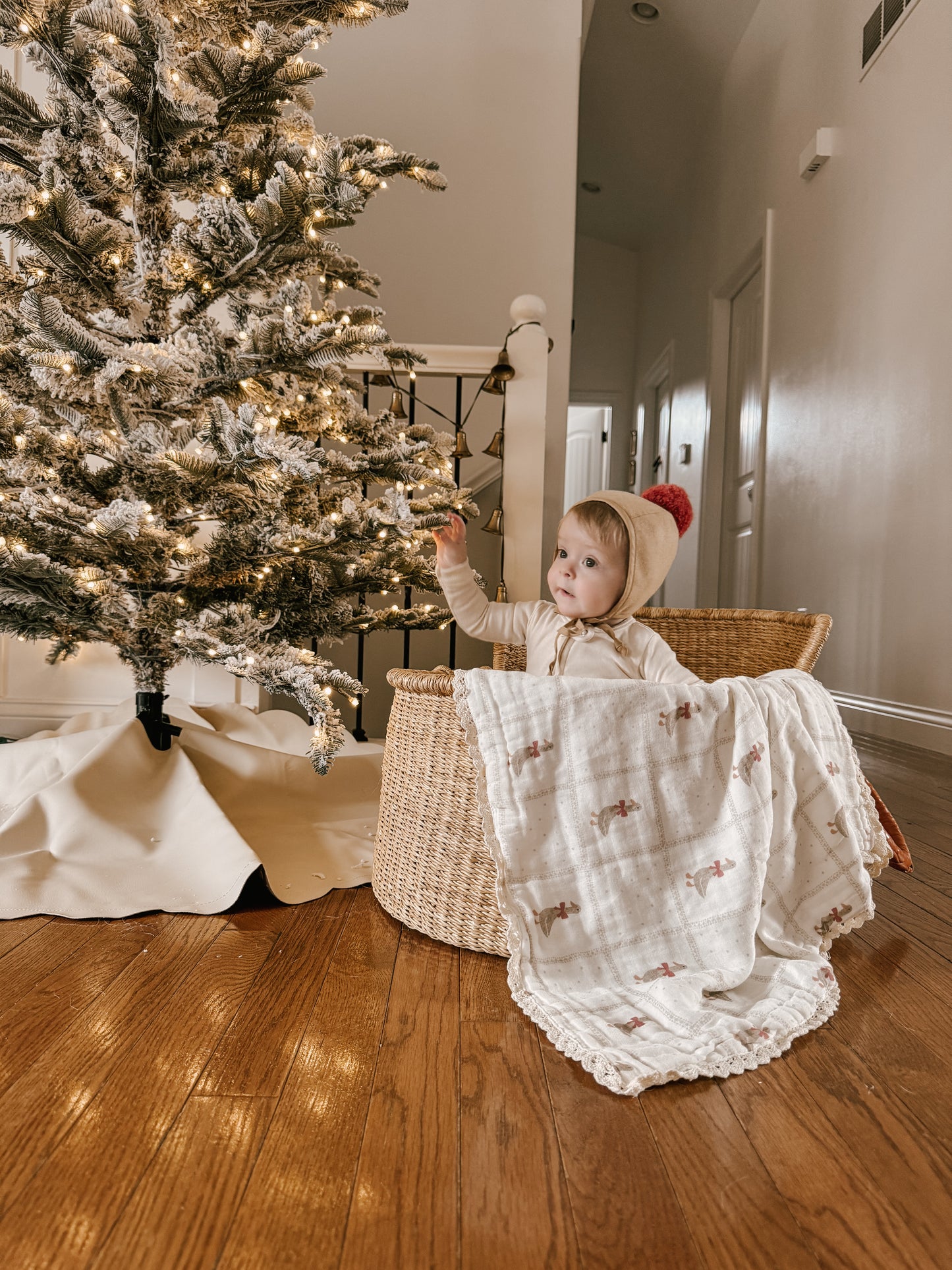 Holiday Goose 6 Layer Gauze Blanket