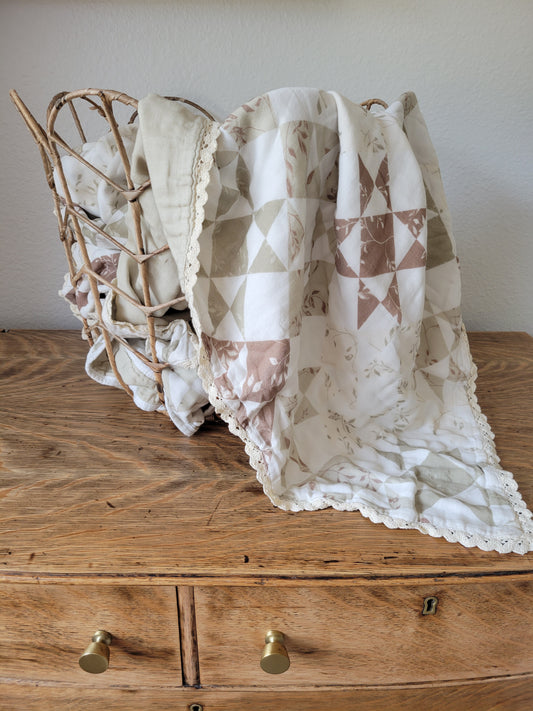 Ivy Quilt 6 Layer Gauze Blanket