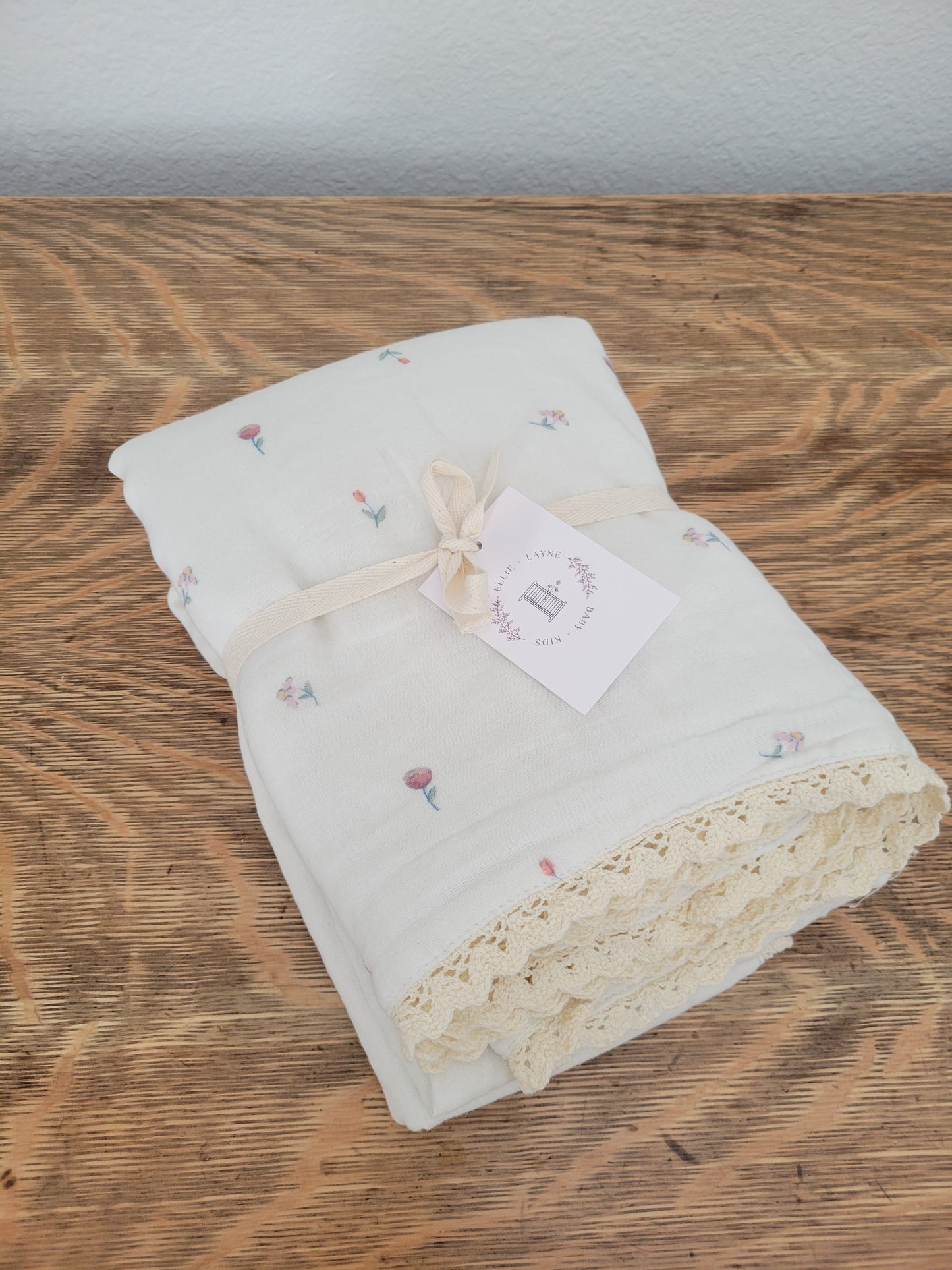 Ada Petite Floral 6 Layer Gauze Blanket