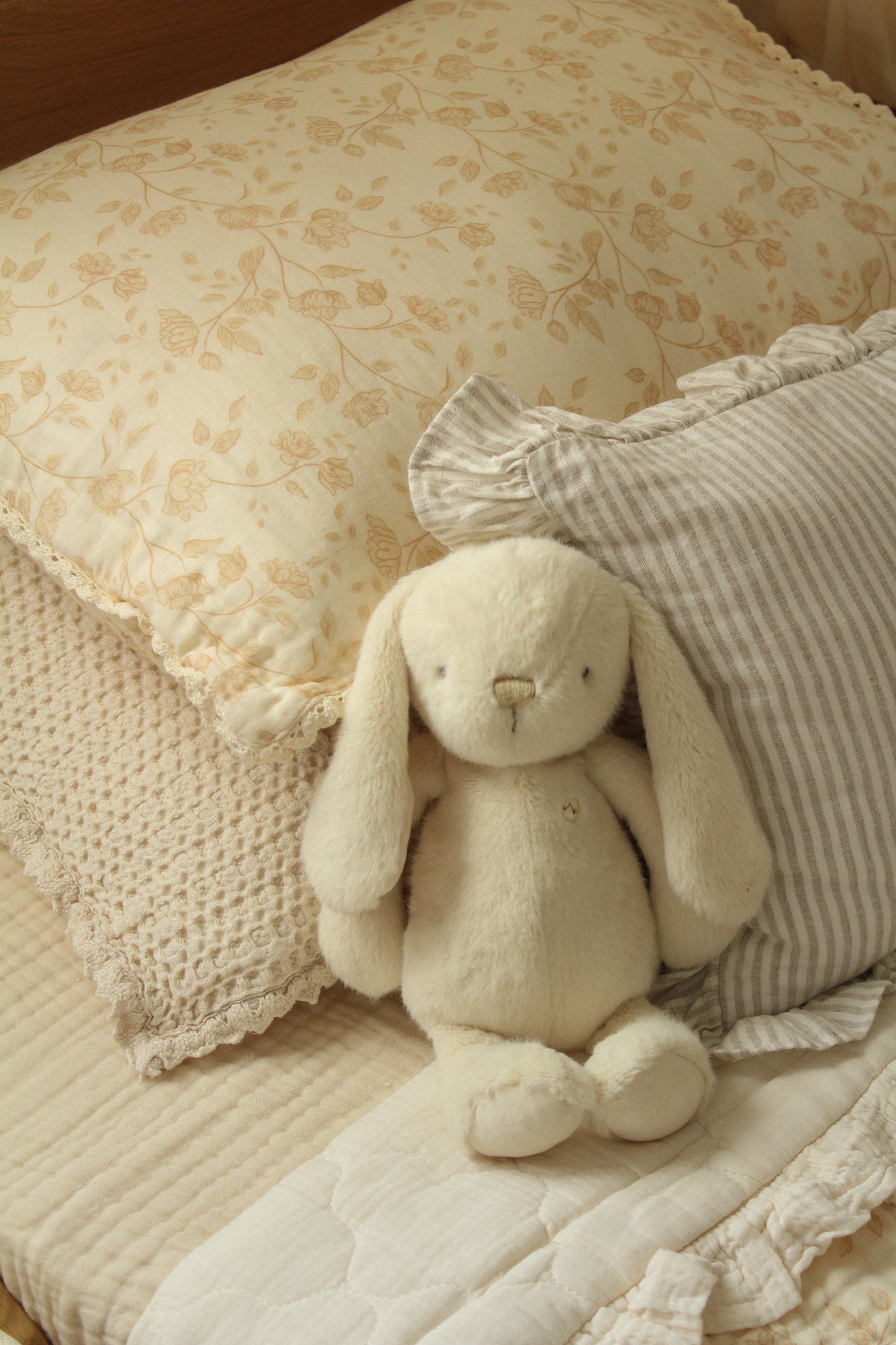 PREORDER-Blue Daisy Quilted Blanket in Cream Muslin with Ruffles