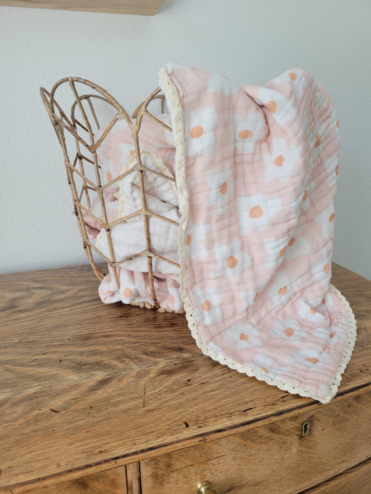 Retro Pink Daisy 6 Layer Gauze Blanket