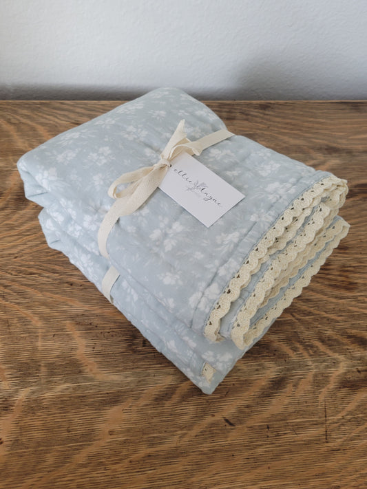 Daphne Icy Blue Floral 6 Layer Gauze Blanket