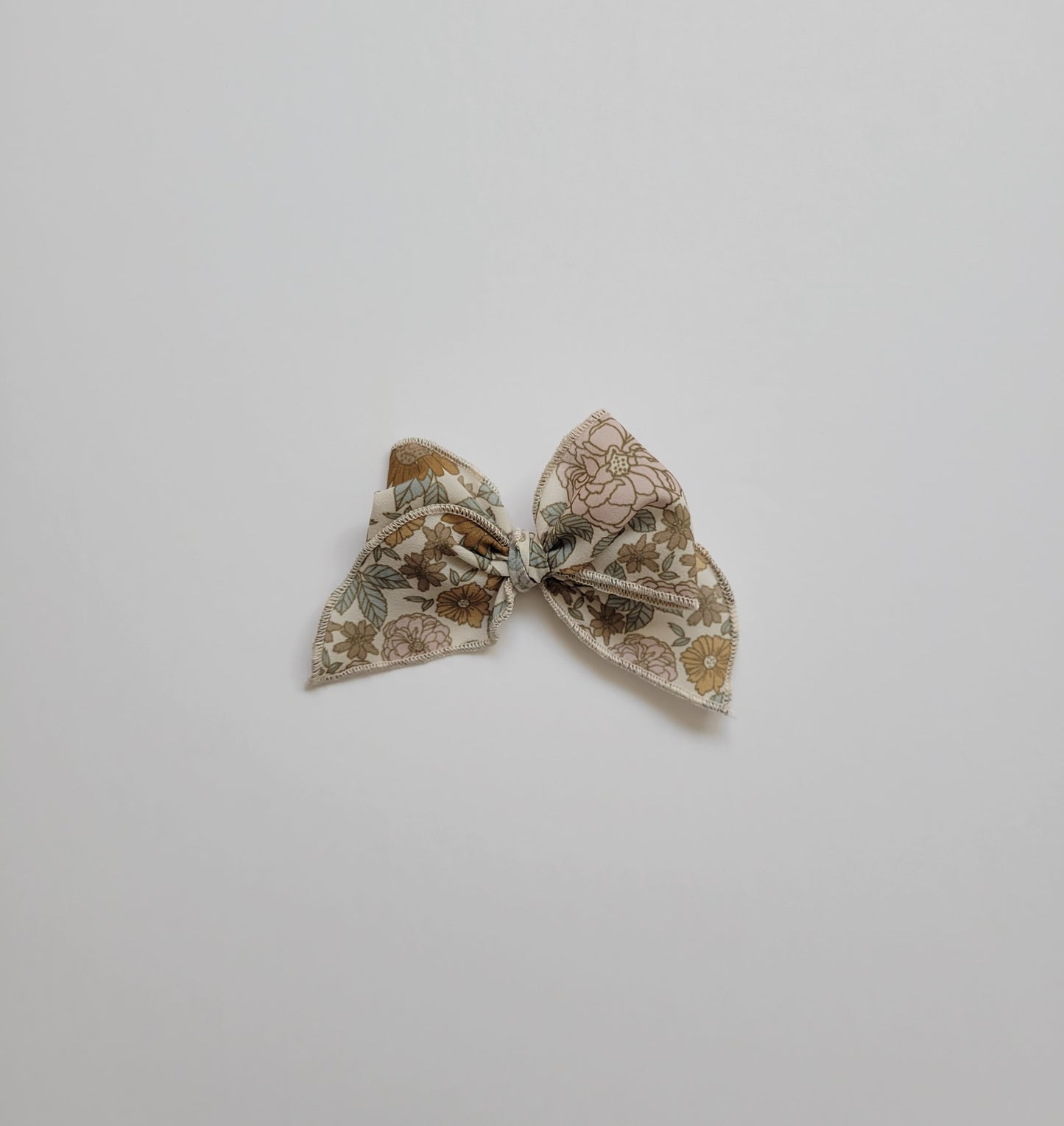 Small Emery Bow- Golden Girl Floral