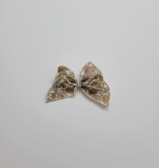 Small Emery Bow- Golden Girl Floral